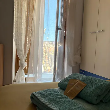 Costa House Чефалу